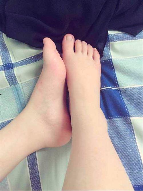 脚假肢女明星网红,脚假肢女明星网红的励志人生