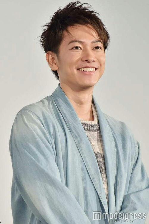 贵州的男明星网红,闪耀舞台，魅力四溢的本土之光