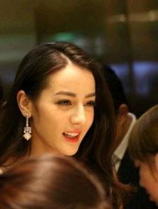 路人视角明星网红小说,明星网红的日常奇遇记