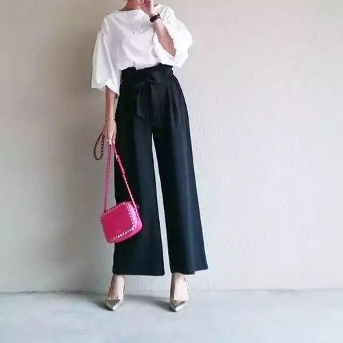 穿搭图文博主热门话题,揭秘穿搭图文博主热门话题背后的时尚秘密